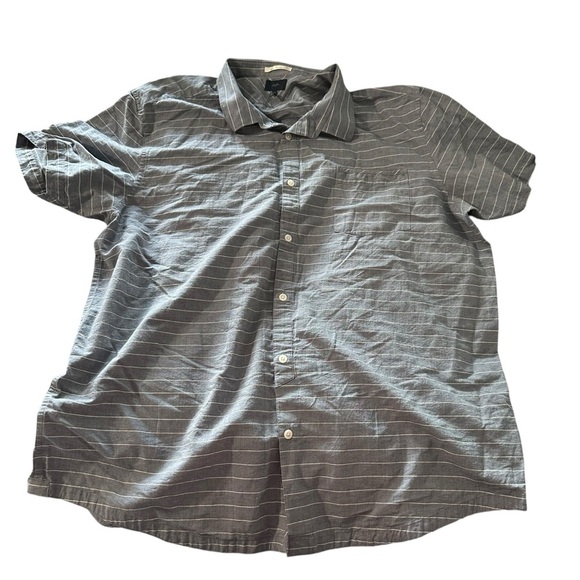 Good Man Brand Blue and White Casual Button Down Shirt - Picture 1 of 3